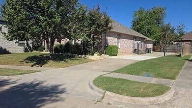 2706 Rochelle Dr in McKinney, TX - Building Photo - Building Photo