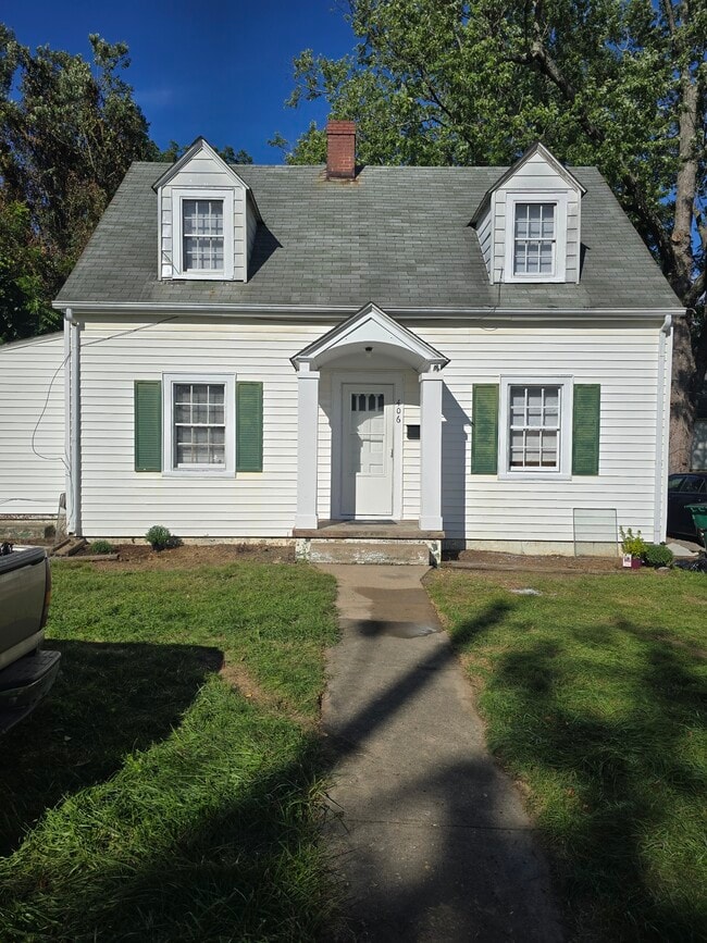 property at 406 Progress St NE