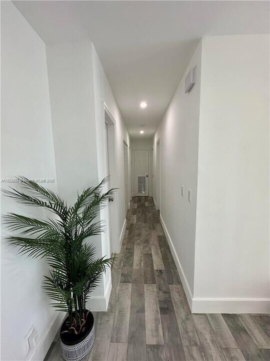 1400 N Park Rd in Hollywood, FL - Building Photo