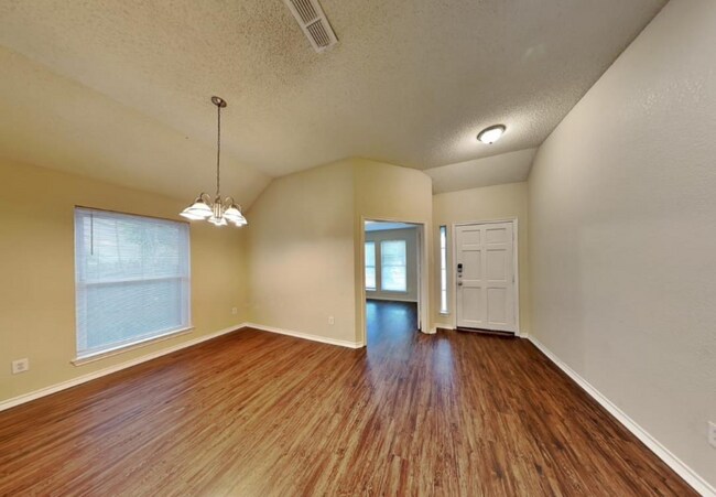 9228 August 32rd# Run in Arlington, TX - Building Photo - Building Photo