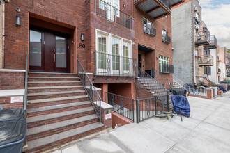 80 Middleton St in Brooklyn, NY - Foto de edificio - Building Photo