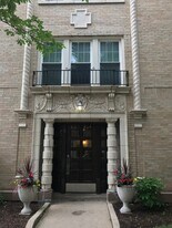 802 Elmwood Ave in Evanston, IL - Building Photo