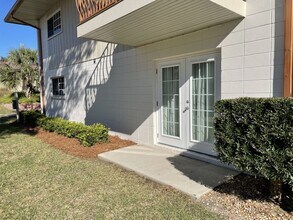 2100 W Beach Dr in Panama City, FL - Building Photo - Building Photo