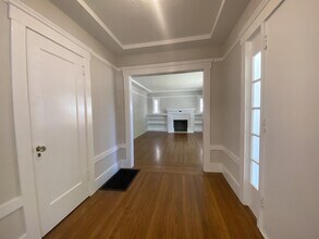 1401 Bellevue Ave in Burlingame, CA - Building Photo - Building Photo