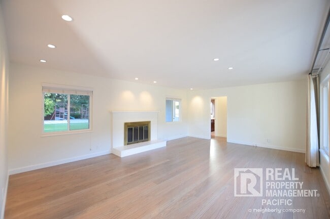 3714 Mosswood Dr in Lafayette, CA - Building Photo - Building Photo
