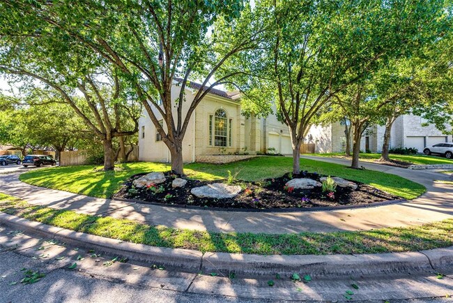 3804 Standfield Ct in Austin, TX - Foto de edificio - Building Photo