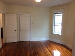 28 Saint Margaret St, Unit 1 in Boston, MA - Building Photo - Building Photo