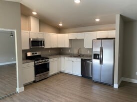 14871 Iditarod Trail Loop in Anchorage, AK - Building Photo