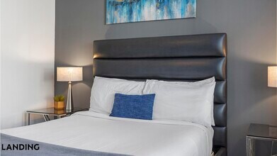 4950 W Prescott St, Unit 5112 in Tampa, FL - Foto de edificio - Building Photo