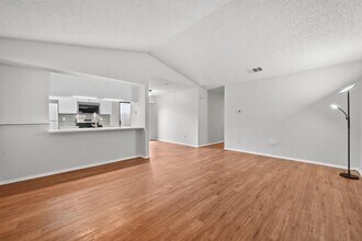 2409 Berkett Dr in Austin, TX - Building Photo - Building Photo