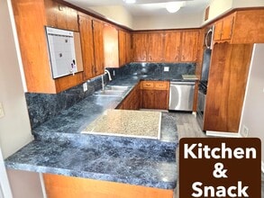 903 Young St in Springdale, AR - Building Photo - Building Photo