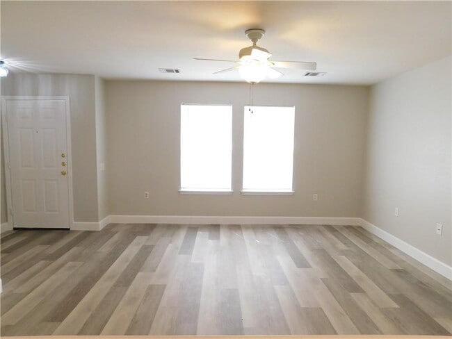 11609 Melstone Dr in Manor, TX - Building Photo - Building Photo
