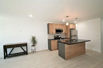 782 Grand St in Jersey City, NJ - Building Photo - Building Photo