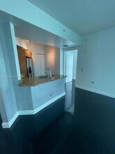 480 NE 30th St, Unit 1403 in Miami, FL - Building Photo - Building Photo