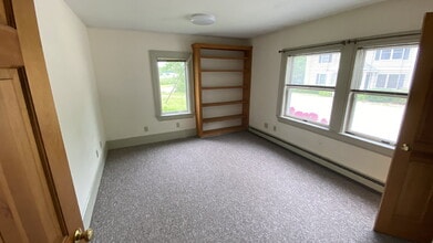 277 Mast Rd in Durham, NH - Building Photo - Building Photo