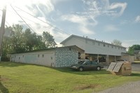 301 E Main St in Stroud, OK - Foto de edificio - Building Photo