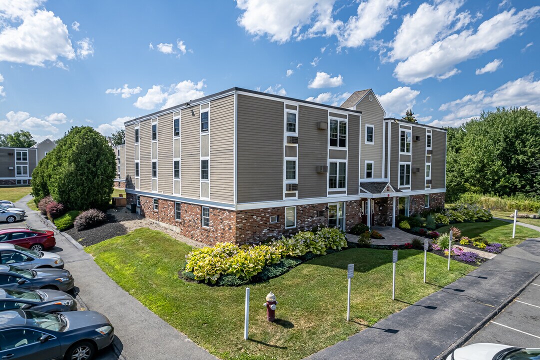 The Boulders in Amherst, MA - Foto de edificio