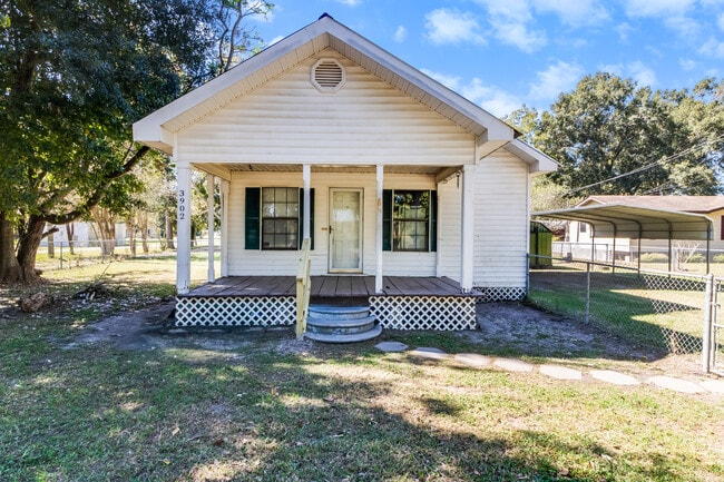 3902 Romero Rd in Youngsville, LA - Building Photo - Building Photo