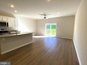 138 Bloomsbury St in Falling Waters, WV - Building Photo - Building Photo