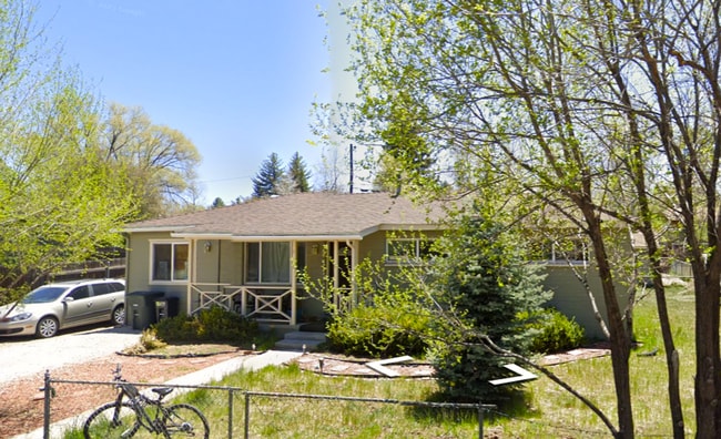 property at 315 E Zuni Dr