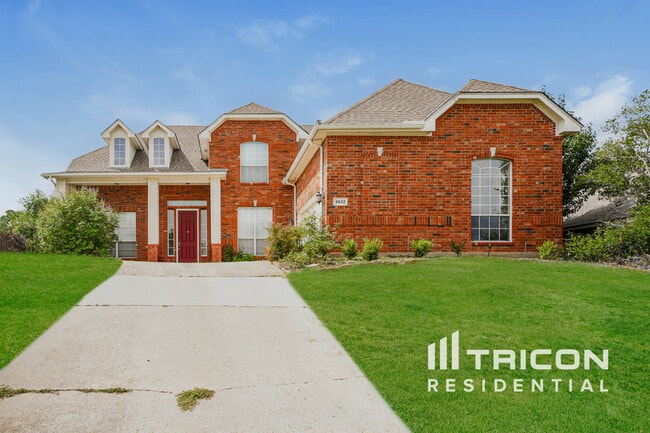 property at 2622 Westwind Dr