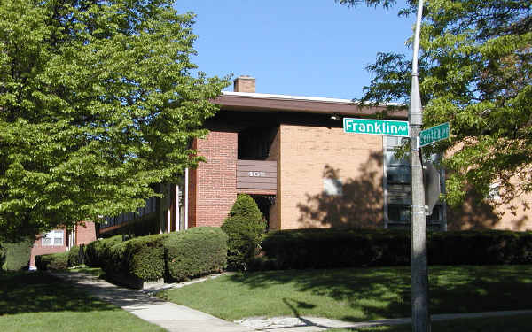 402 Franklin Ave in River Forest, IL - Building Photo