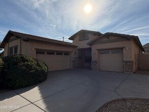 15569 W Montecito Ave in Goodyear, AZ - Building Photo - Building Photo