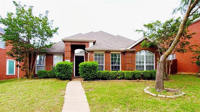 property at 2304 Hunters Run Dr