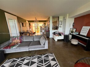 5701 Biscayne Blvd in Miami, FL - Building Photo - Building Photo