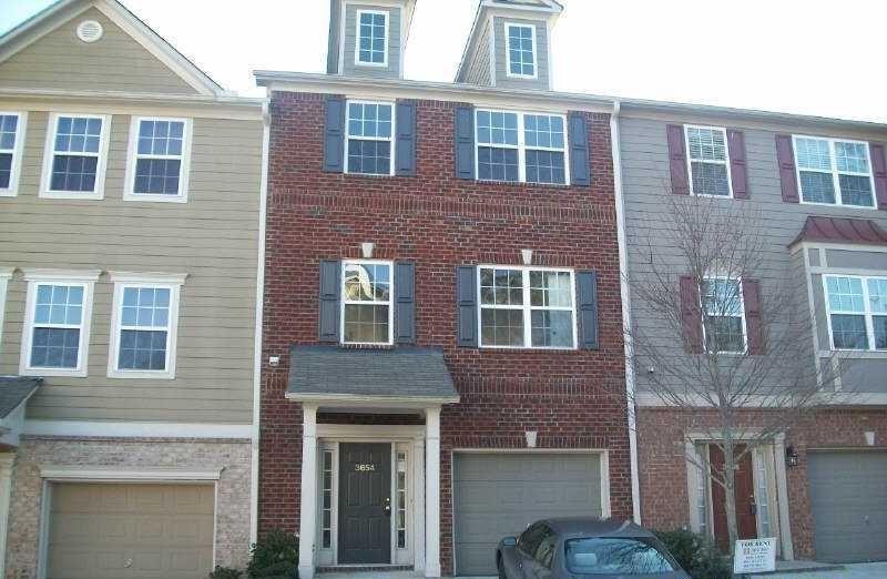 3654 Utoy Dr SW in Atlanta, GA - Foto de edificio