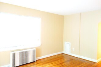 8409 Greenwood Ave in Takoma Park, MD - Building Photo - Building Photo