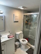 17901 NW 68th Ave, Unit Venetian Gardens in Hialeah, FL - Building Photo - Building Photo