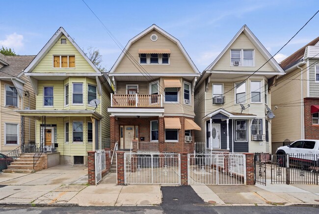 property at 18 Boyd Ave