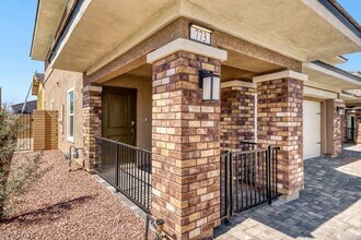 773 Fallen Phoenix St in Henderson, NV - Building Photo - Building Photo