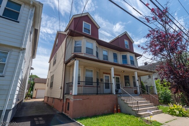46 Union Ave in Maplewood, NJ - Building Photo - Building Photo