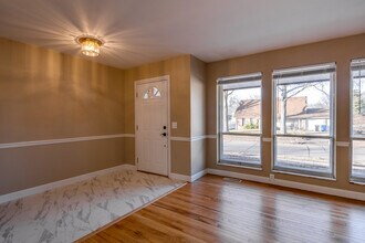 2830 Flintwood Dr in Oakville, MO - Building Photo - Building Photo