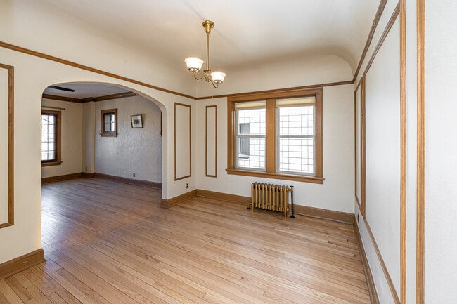 4428 N Oakland Ave in Milwaukee, WI - Foto de edificio - Interior Photo