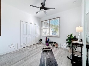 6049 Higgins Ln in Englewood, FL - Building Photo - Building Photo