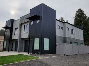 4322 E Longfellow Ave in Spokane, WA - Building Photo - Building Photo