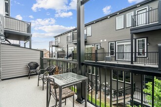 KoL Townhomes in Ottawa, ON - Building Photo - Building Photo