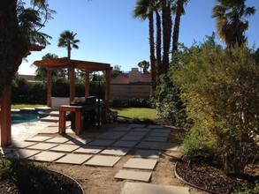 1351 E Francis Dr in Palm Springs, CA - Building Photo - Building Photo