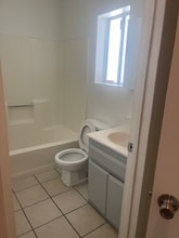18635 Larkspur Rd in Adelanto, CA - Building Photo - Building Photo