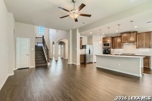 648 Colt Trl in Schertz, TX - Foto de edificio - Building Photo