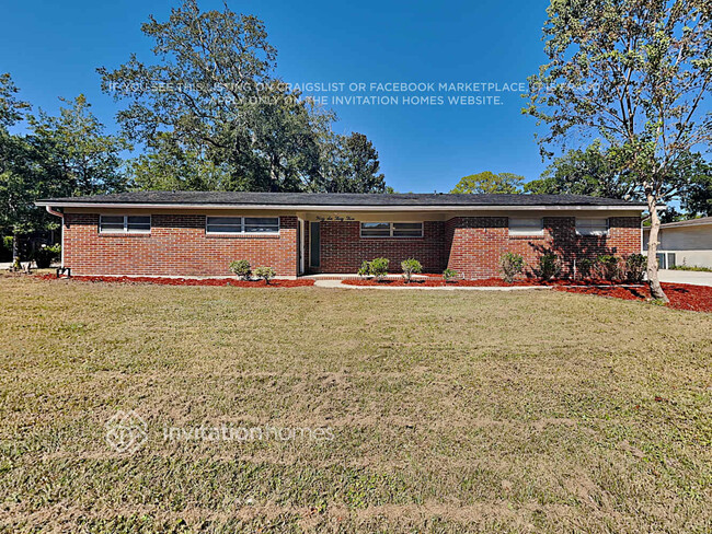 property at 4633 Waverly Ln