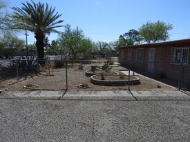 2901 W Milton Rd in Tucson, AZ - Building Photo