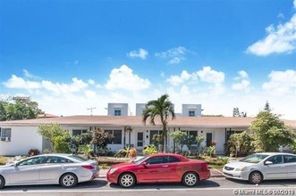 8430 Crespi Blvd in Miami Beach, FL - Building Photo - Building Photo