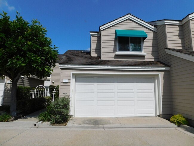 property at 5 Lakefront