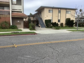715 S Adams St in Glendale, CA - Building Photo - Building Photo
