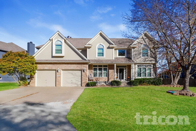 property at 3925 SW Granite Ln