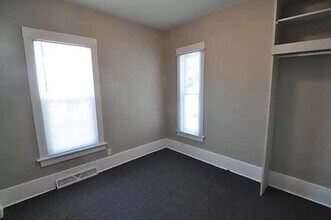 4919 Leighton Ave in Lincoln, NE - Building Photo - Building Photo